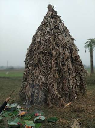 A bhelaghar, the straw hut built for Magh Bihu