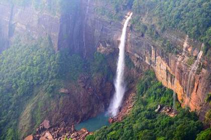 Nohkalikai Falls