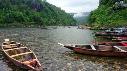 Boats on the Umngot