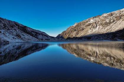 Samiti Lake on a still morning